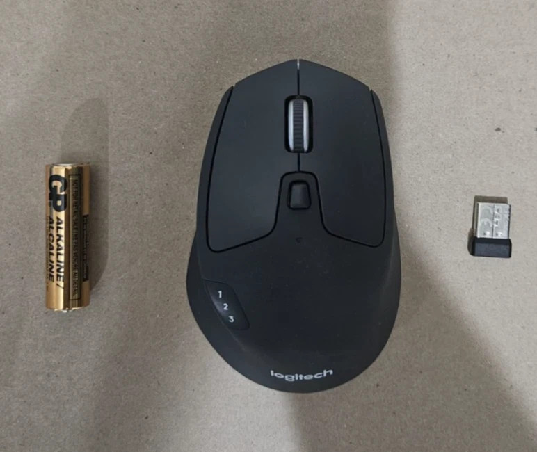Logitech M720 Triathlon Multi-Device Wireless Bluetooth Mouse Unifying Receiver