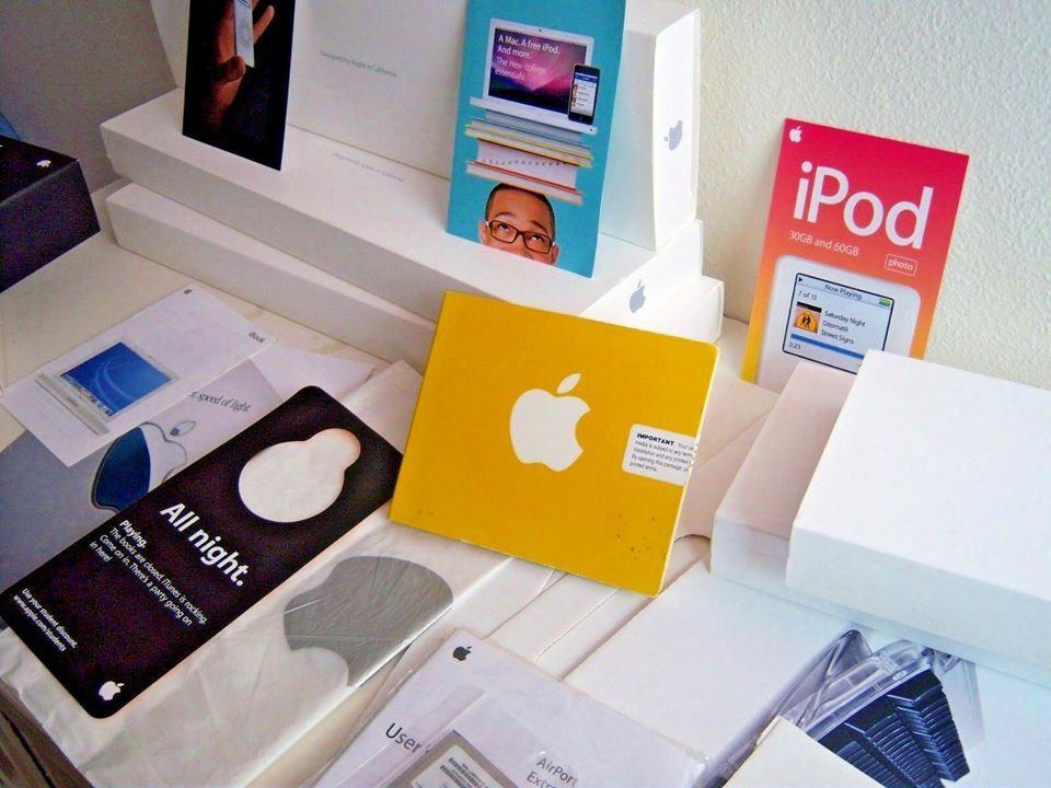Apple Macintosh Vintage Promo misc Collectable items 90's steve jobs Silicon Val