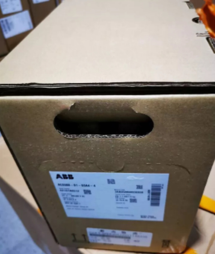 1PCS ABB ACS580-01-07A2-4 frequency converter new  via FedEx or DHL
