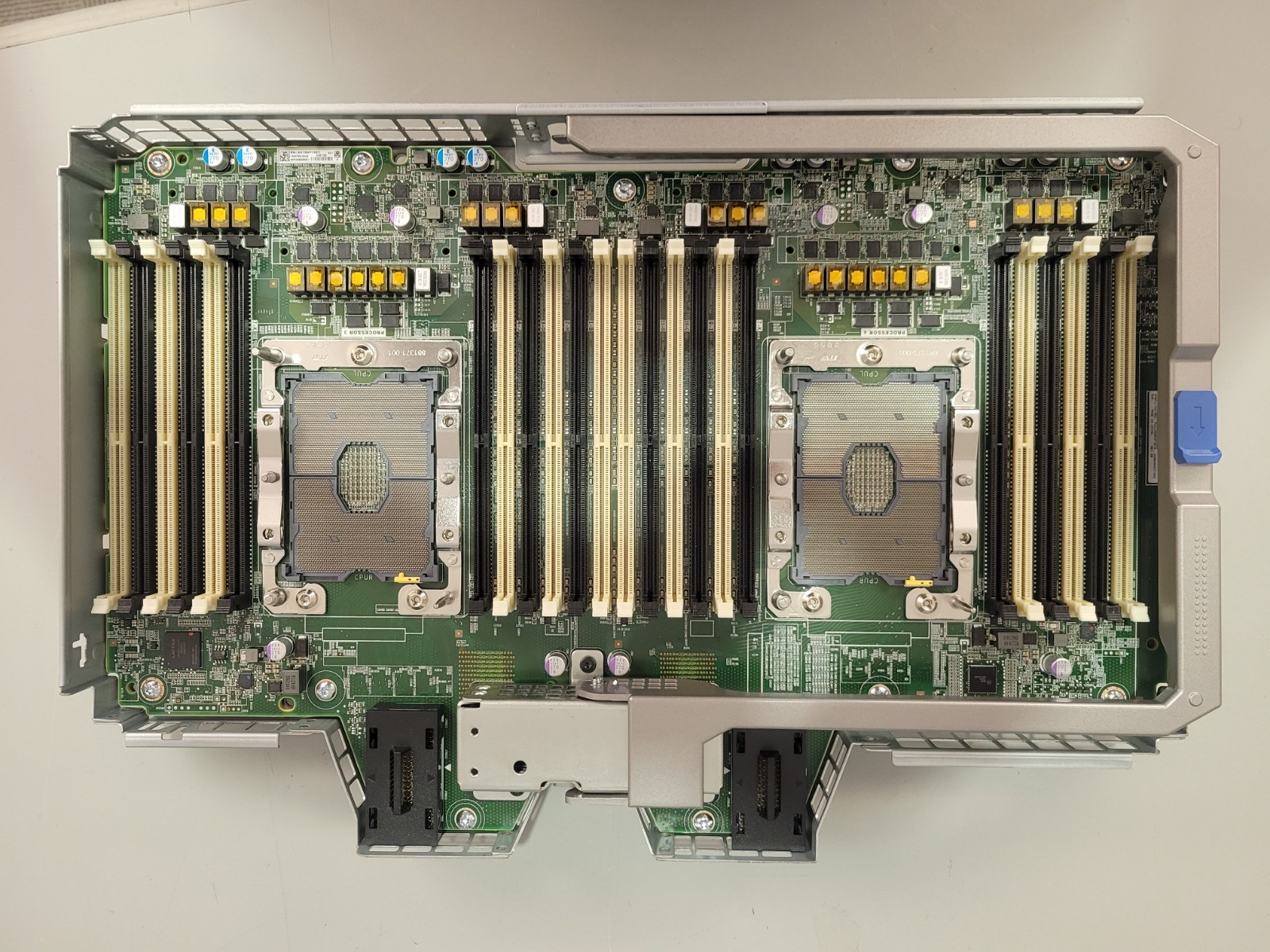 HPE 877945-001 / 872222-B21 DL560/580 GEN10 CPU/Memory Mezzanine Tray