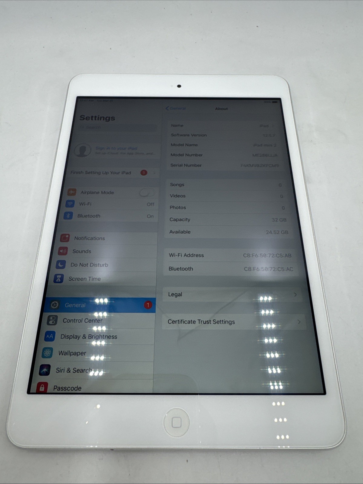 Apple iPad Mini 2 Wi-Fi Tablet Silver 32GB ME280LL/A + (PRODUCT)RED Case Bundle