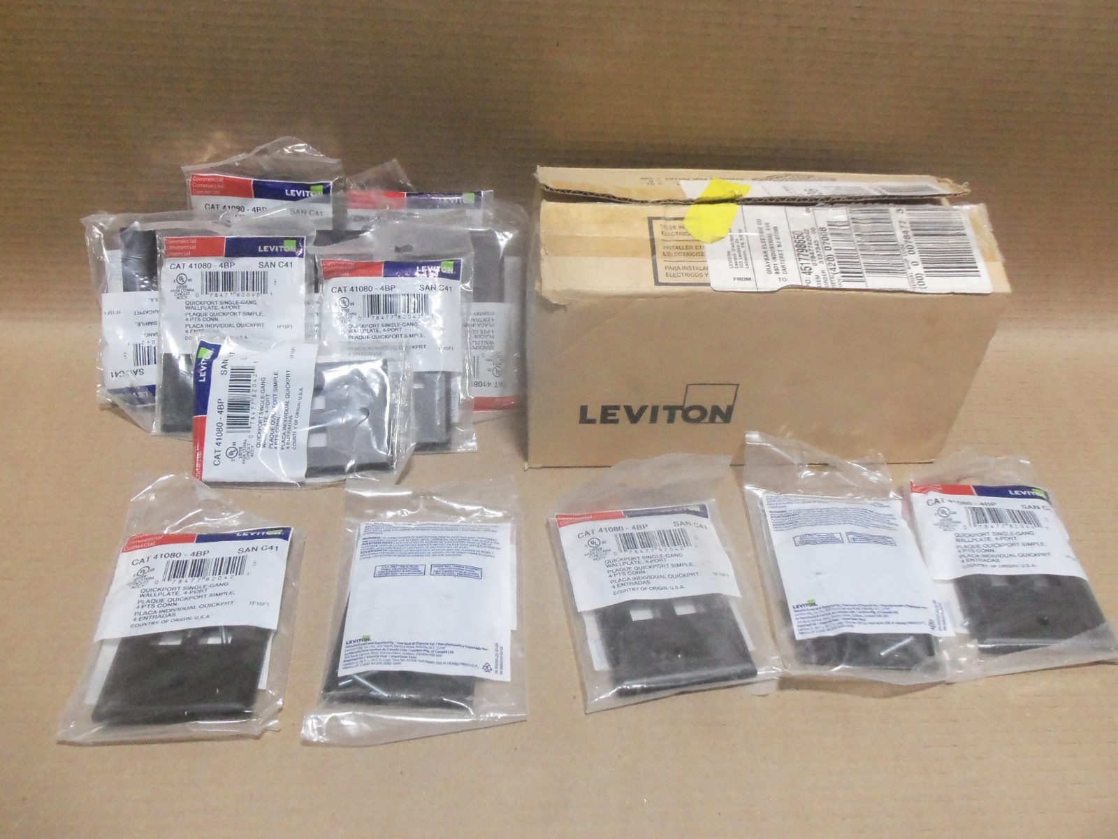 NEW LOT OF 13 LEVITON 41080-4BP QUICKPORT SINGLE-GANG WALL PLATE 4 PORT