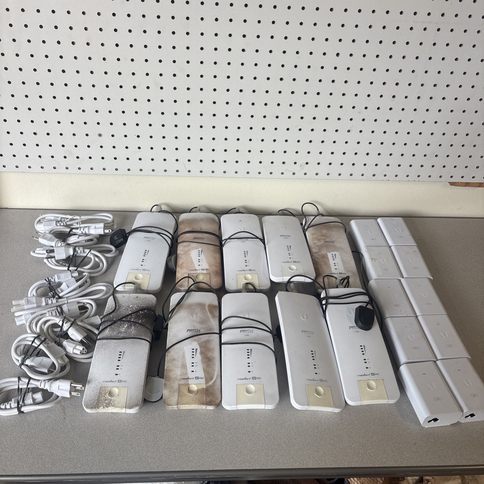 (10) Ubiquiti Networks RP-5AC-GEN2 5GHz Rocket Prismac Wireless Access Point