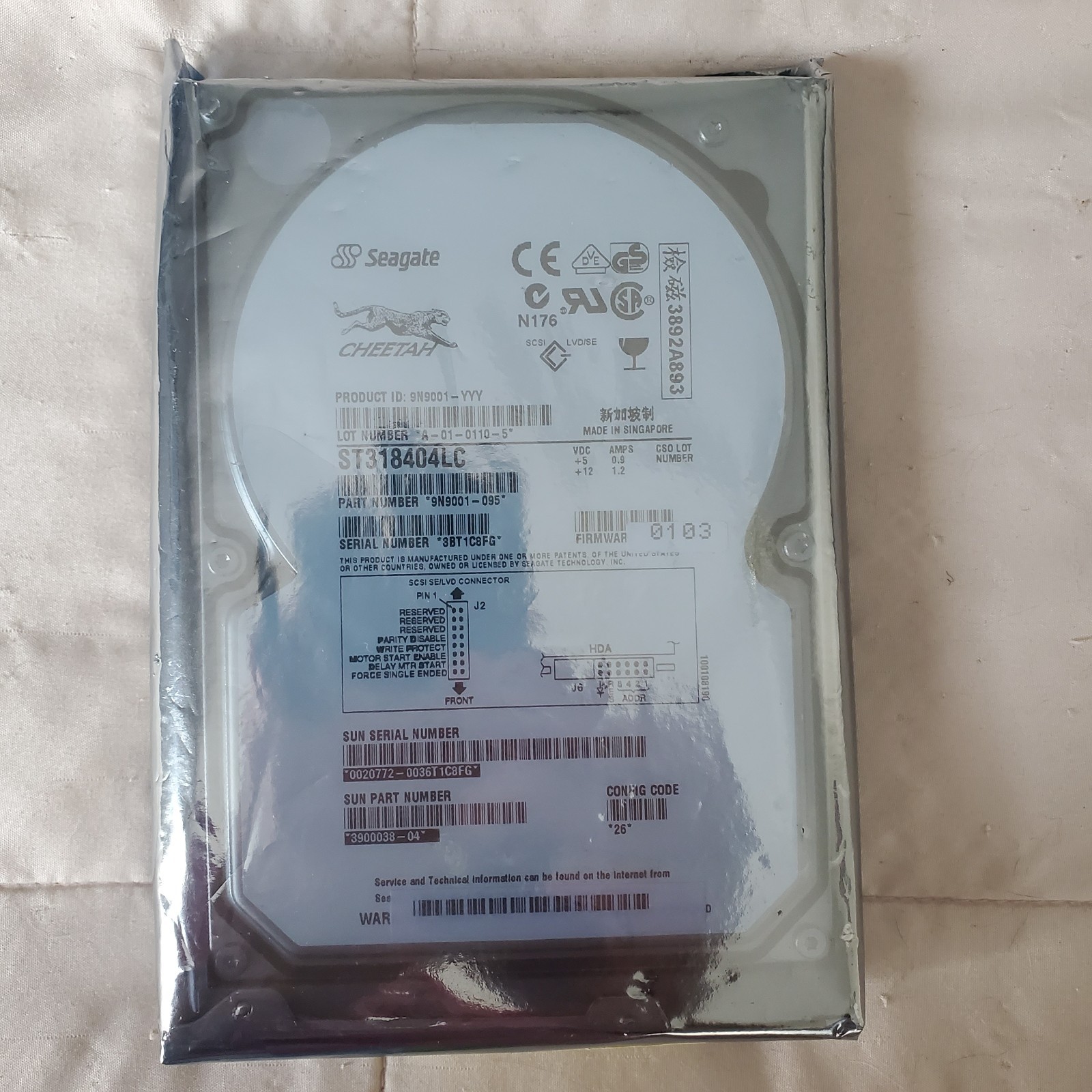 Seagate Cheetah 18XL 18.4 GB,Internal,10000 RPM,3.5" (ST318404LC) Hard Drive