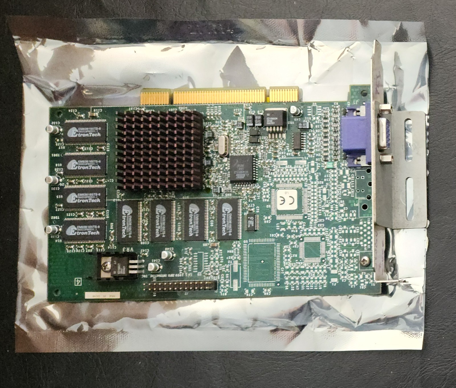 3dfx Voodoo 3 Graphic Card 16mb VGA PCI 210-0366-001 WORKING