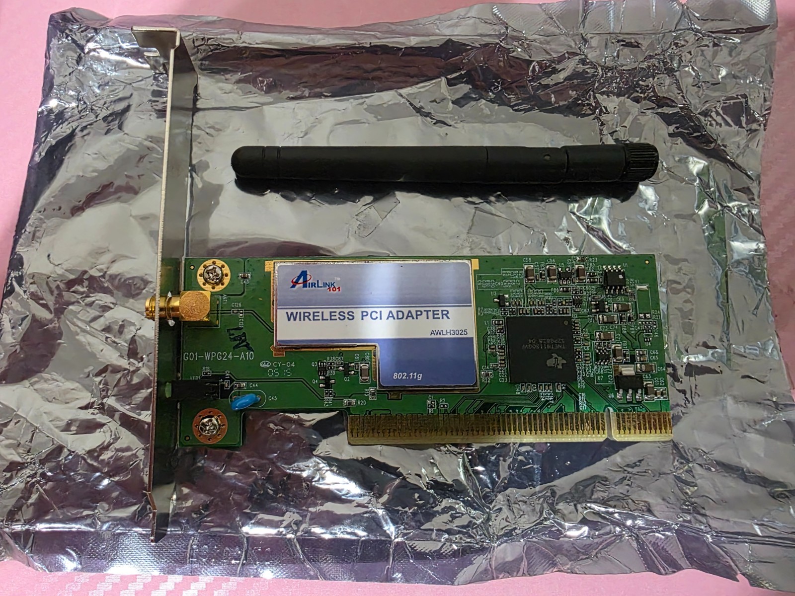 Airlink101 Wireless-G PCI Adapter 802.11b/g 64/128-Bit 54Mbps 2.4GHz AWLH3025