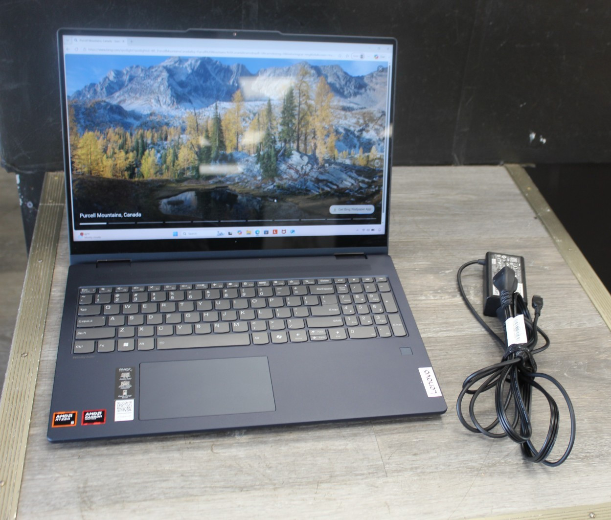 Lenovo IdeaPad 5 2-1n-1 Touch 16AHP9 16" Ryzen 5 8645HS 16GB 512GB SSD Laptop