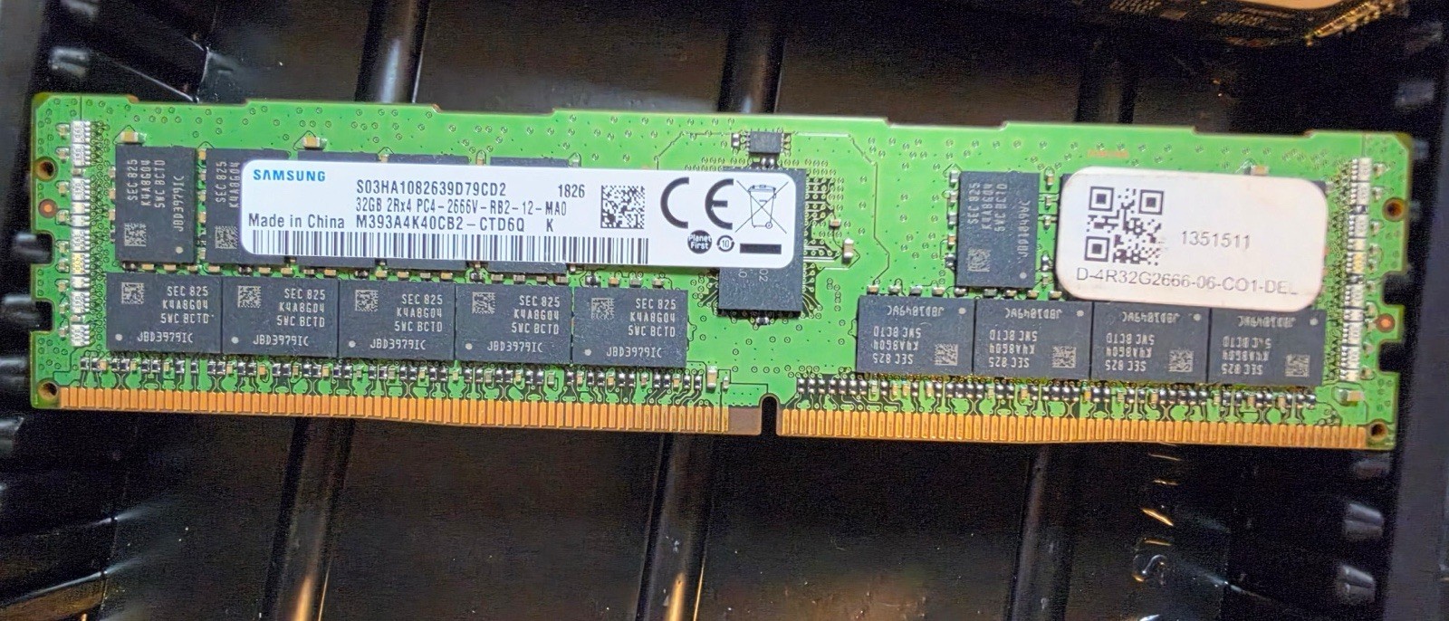 Samsung 32GB DDR4 PC4-2666V-RB2-12-DB1 M393A4K40CB2-CTD7Y Server Memory Module