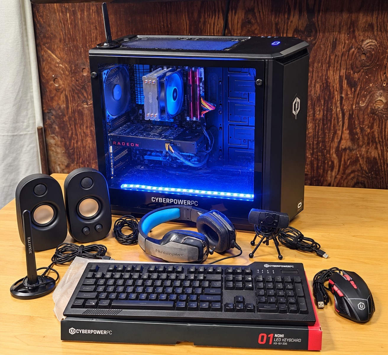 CyberPowerPC Gaming PC RX 480 4GB FX-8350 8GB 1TB Win 10 Complete Bundle