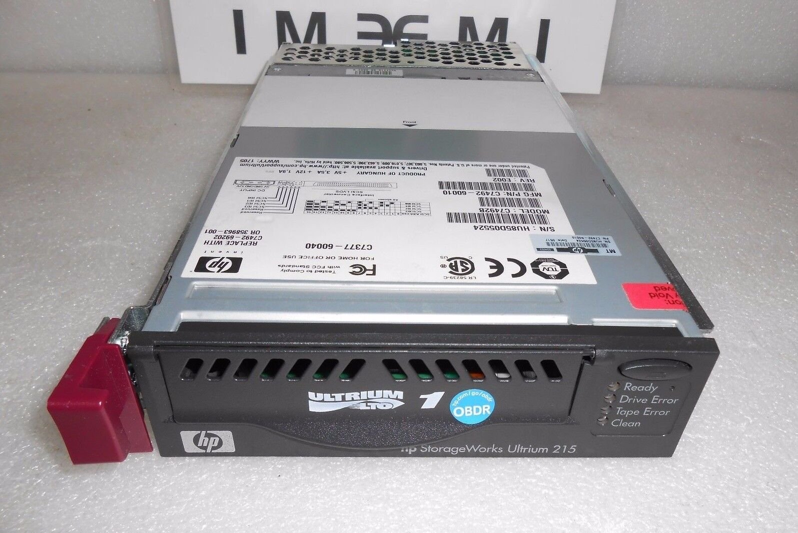 HP C7492B  C7492-69202  358963-001 100/200GB SureStore 215M linear tape drive.
