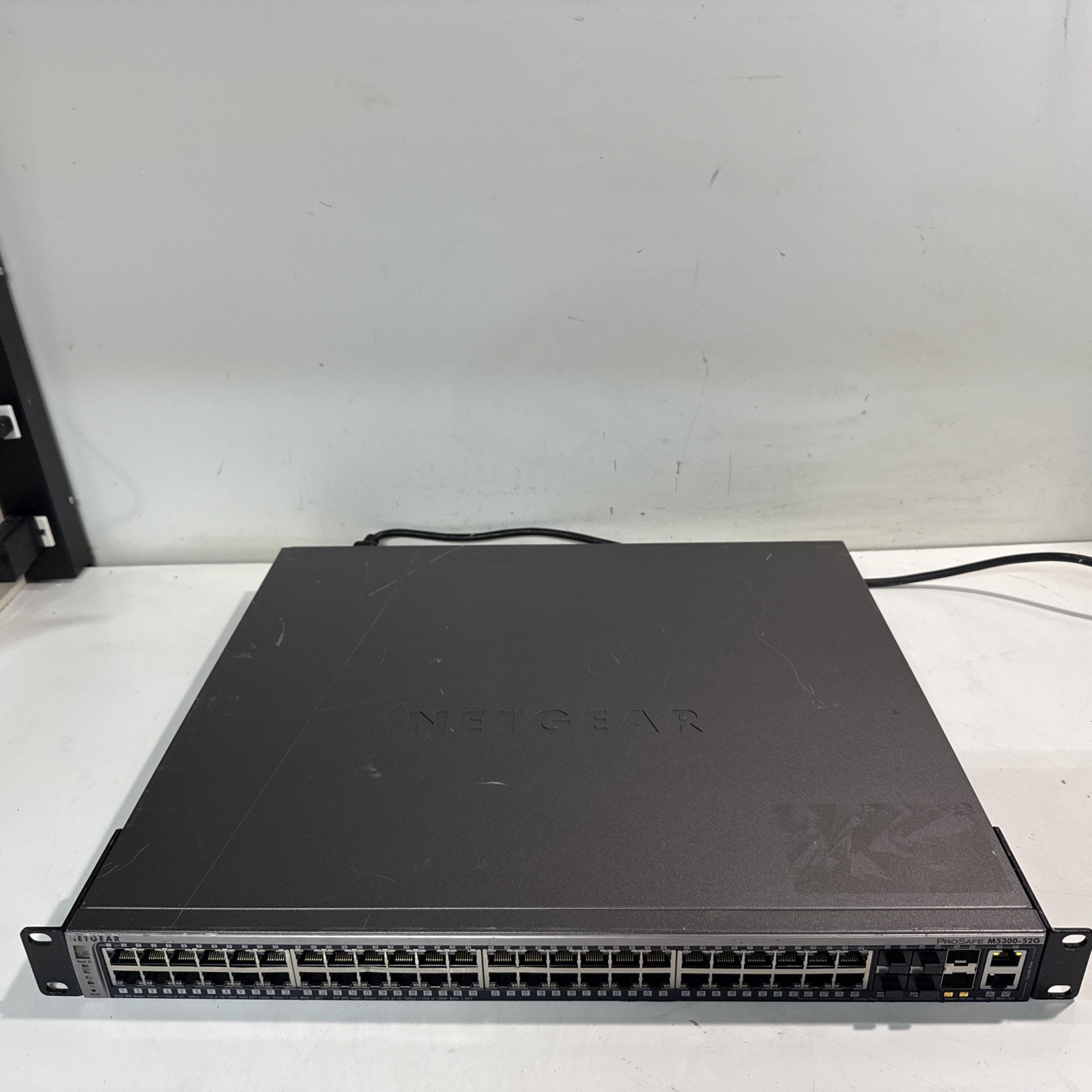 Netgear Prosafe M5300-52G 48-port Gigabit L2+Managed Switch With 10gigabit Stack