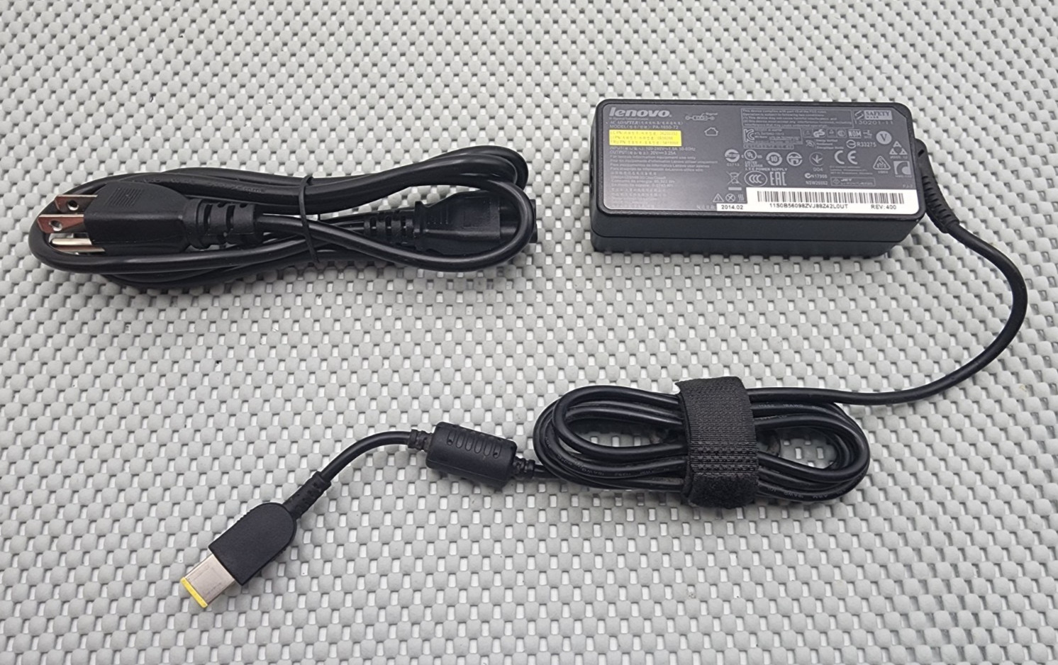 Lenovo 65w Thinkpad Yoga Ideapad Laptop Charger AC adapter square tip 20V 3.25A