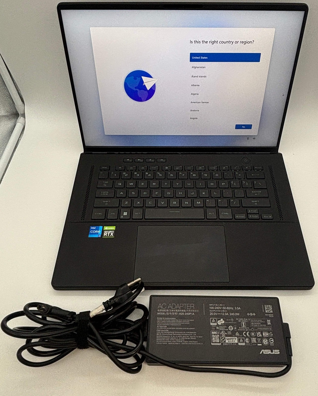 Asus ROG Zephyrus M16 2022 16-inch Core i7 12th Gen RTX 3060 16GB 512GB Laptop