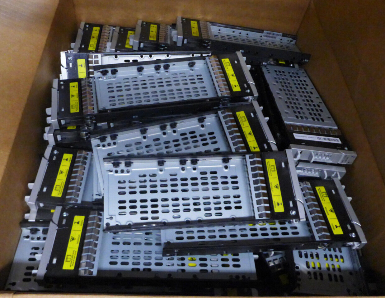 (Lot of 45)GENUINE Sun Oracle 2.5" Hard Drive Caddy 0976502-09