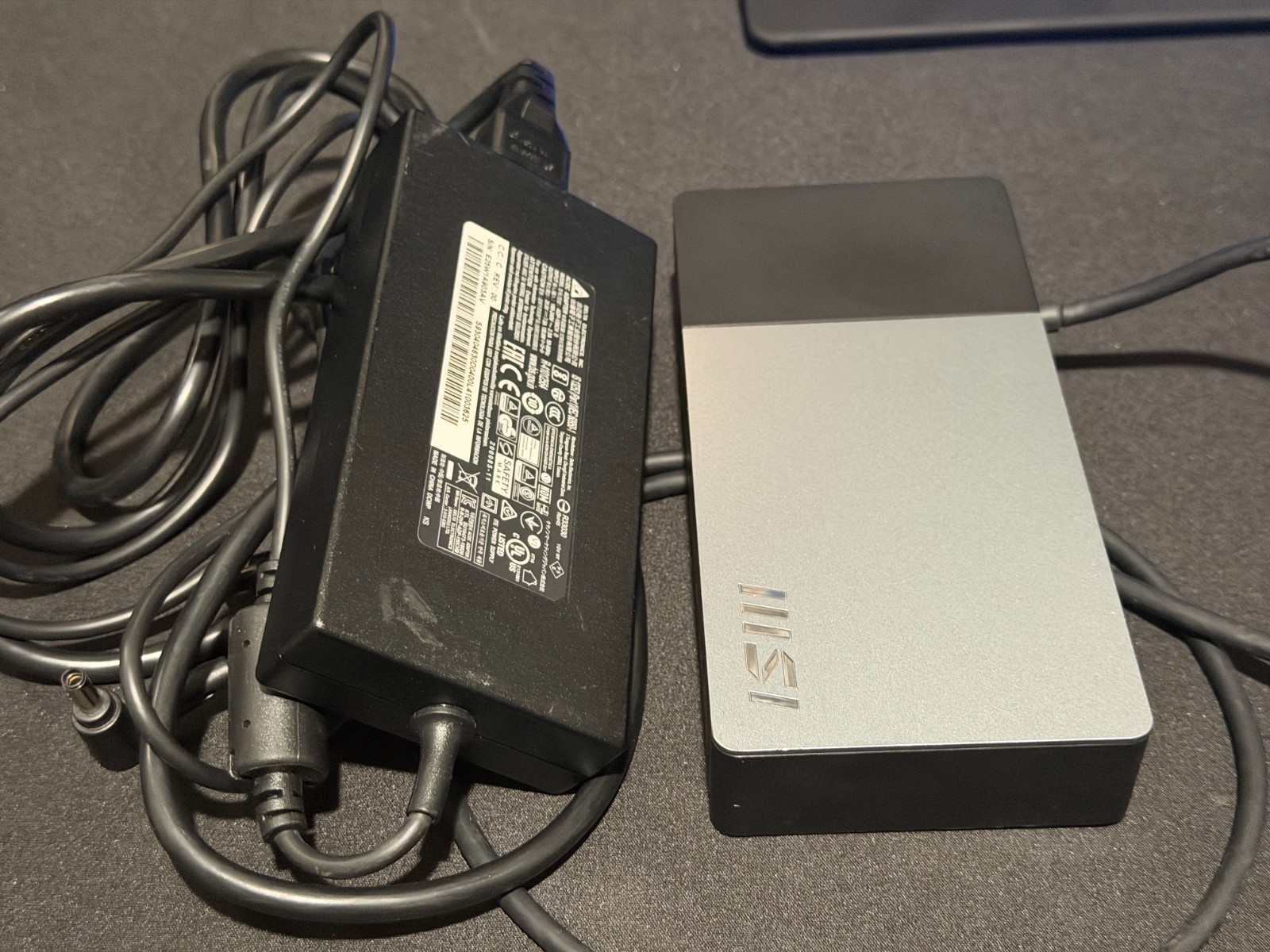 MSI USB C Docking Station Gen 2 (1P151E001) with power adapter MS-1P15