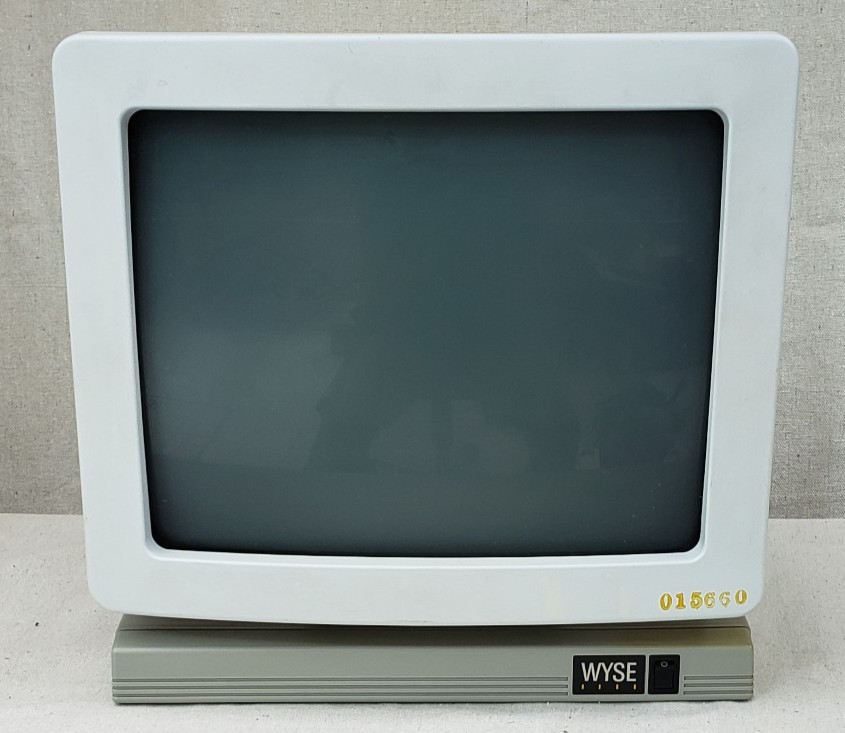 USED Wyse WY-50 Vintage Display Terminal MPN0005001 Without Keyboard/Power cord