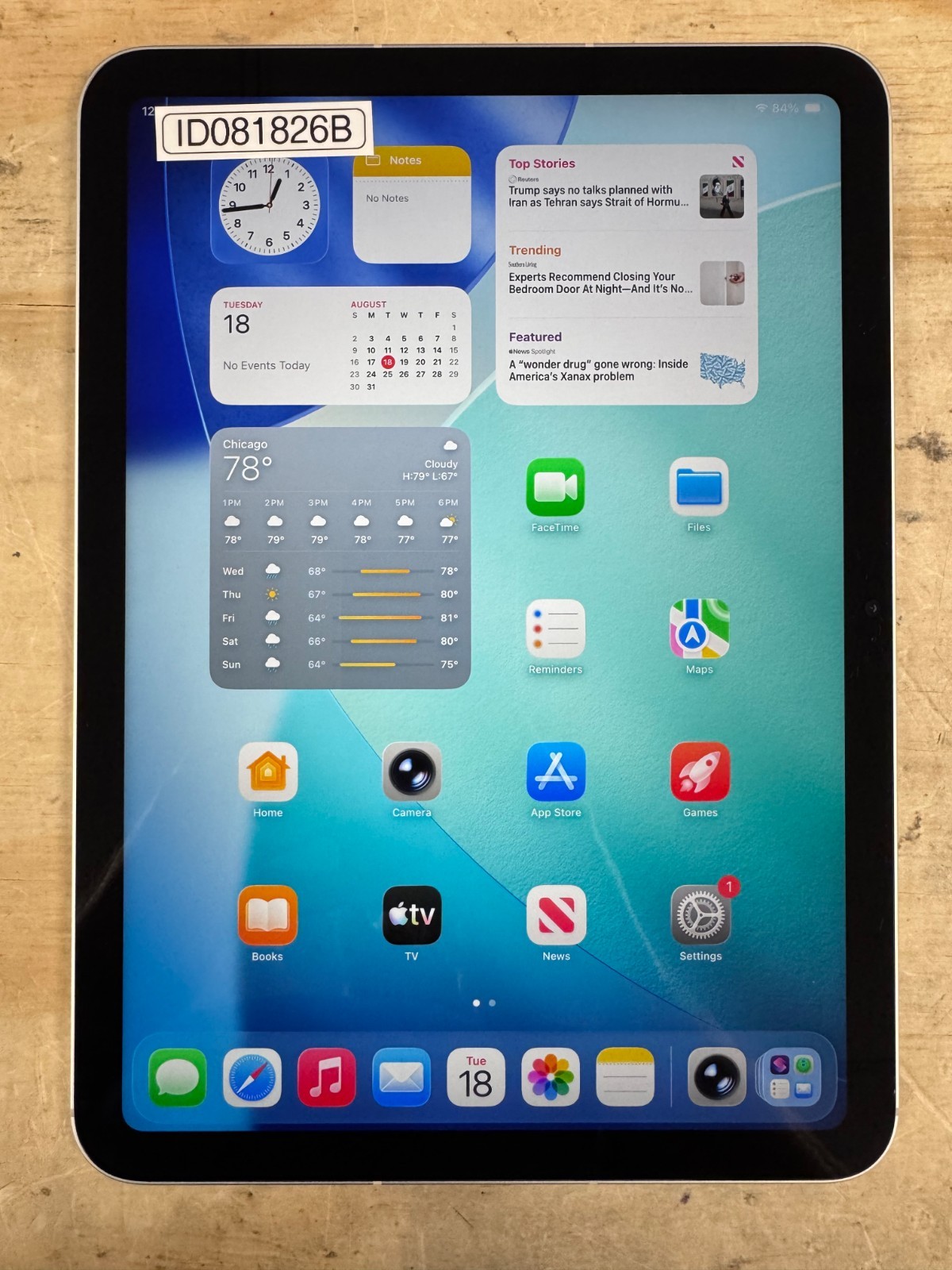 Apple iPad (10th Generation) 64GB, Wi-Fi + 5G, 10.9 in - Silver ID081826B