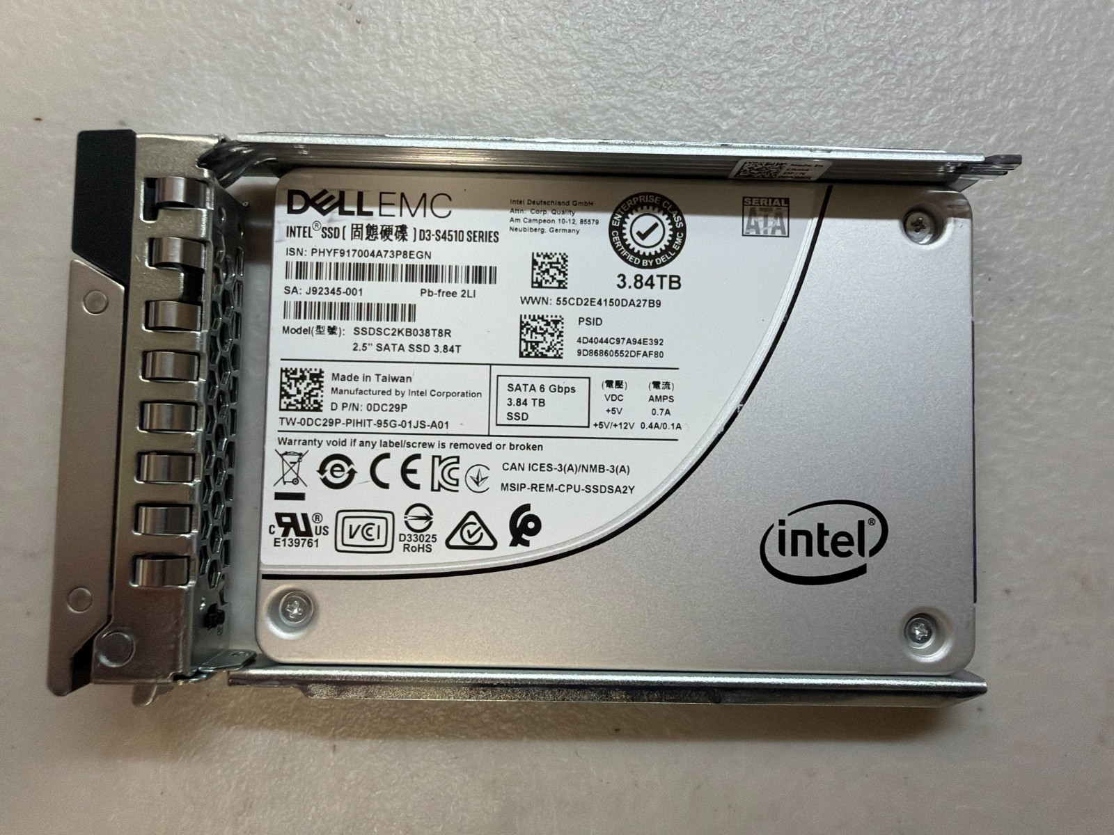 DC29P Dell Intel D3-S4510 3.84TB SATA 6Gb/s 2.5 SSD SSDSC2KB038T8R