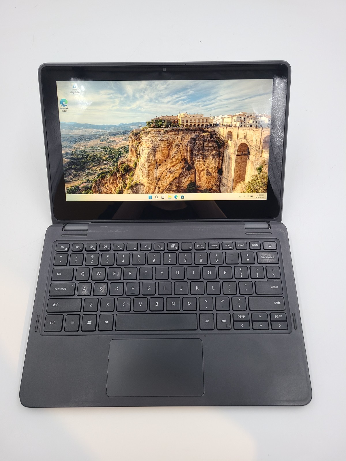 Dell Latitude 3120 Pentium Silver N6000 1.10GHz 8GB Ram 128GB SSD Win 11 Pro Edu