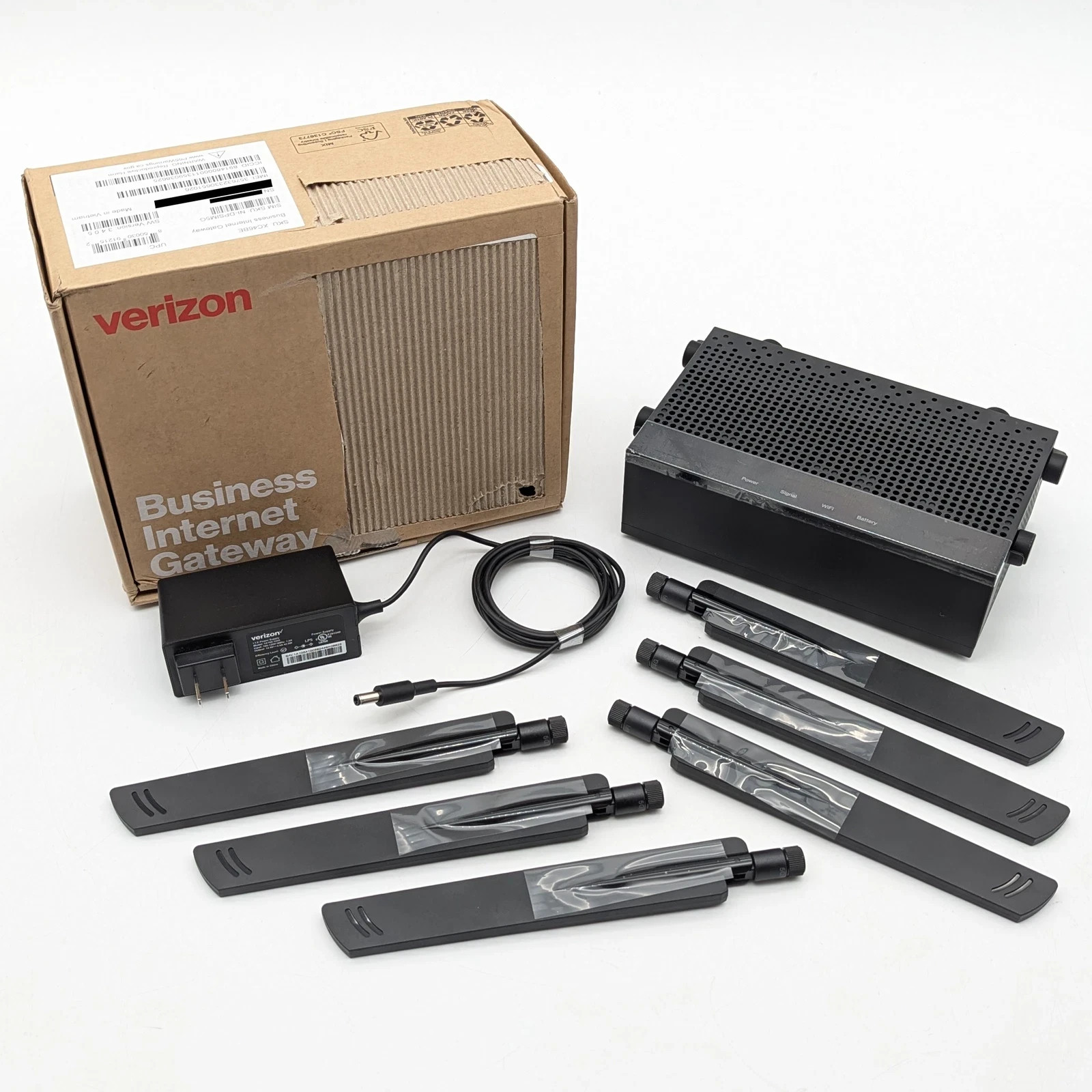 Verizon Business 5G Internet Gateway 2-Port Ethernet Router (XC46BE) Black