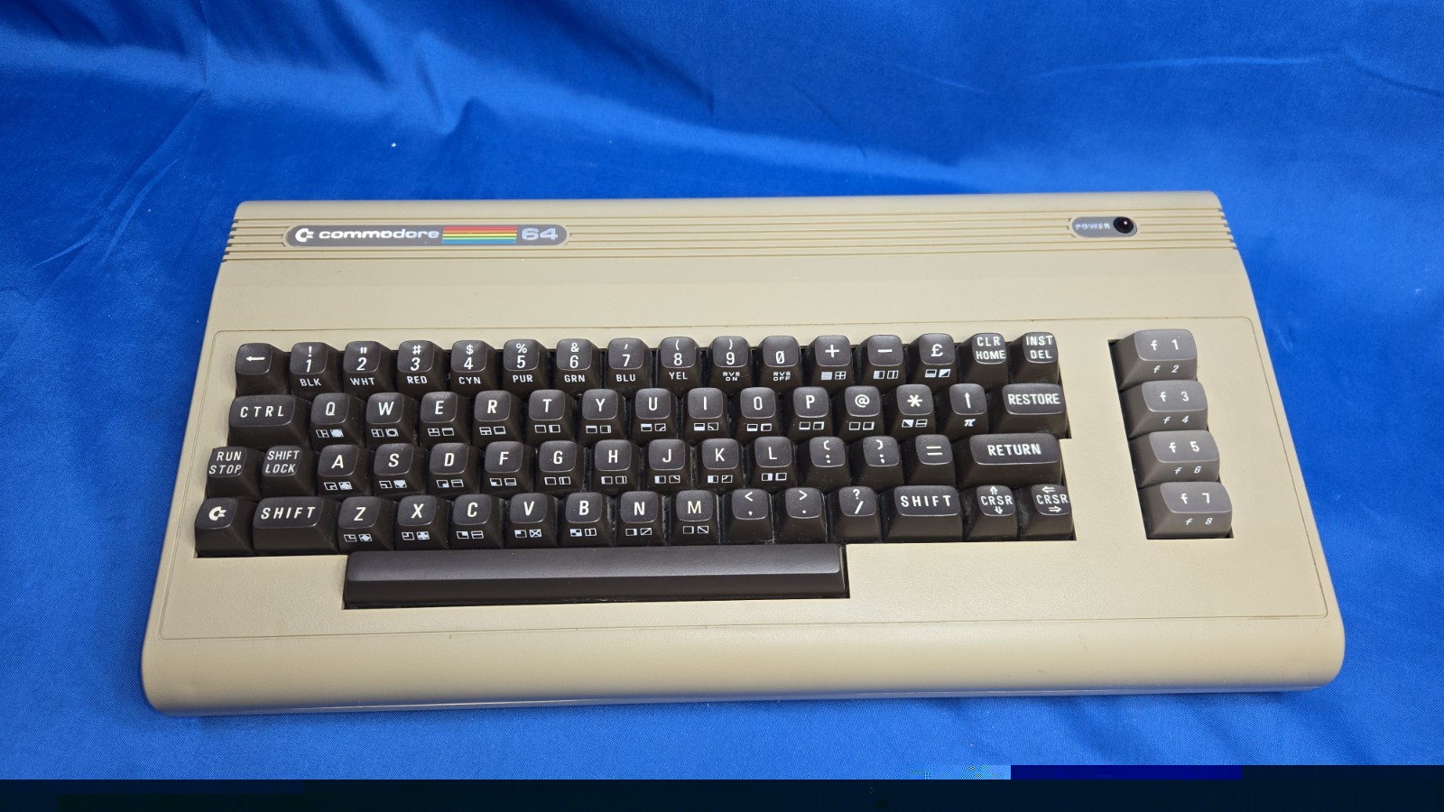 Vintage Commodore 64 C64 Breadbin Computer Main Unit Console UNTESTED CLEAN 