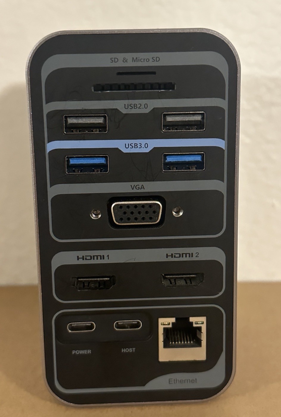 TobenONE USB-C Docking Station No Cable Lightly Used Very Good Condition