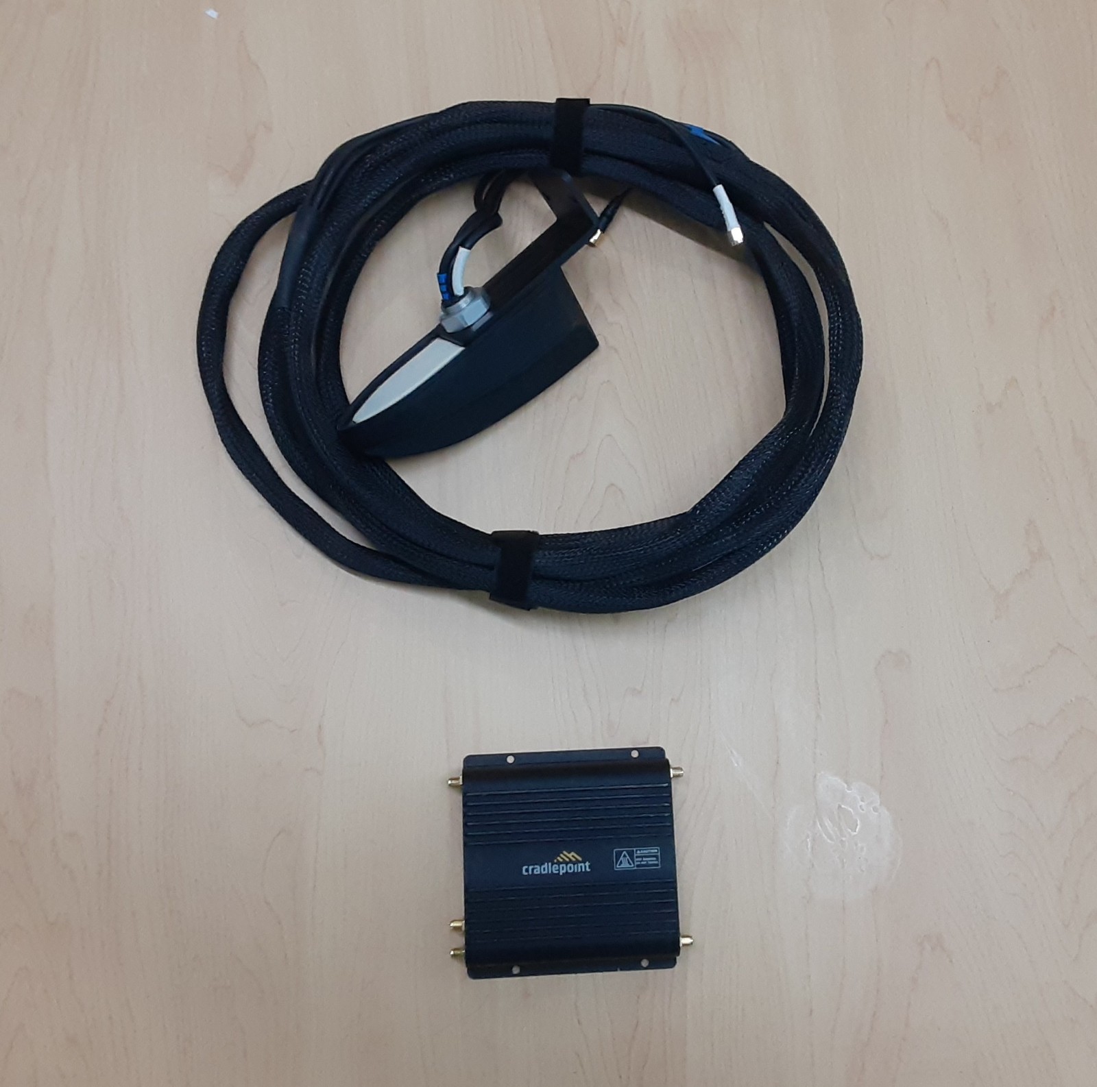 Cradlepoint IBR900-1200M-B CAT 18 Router + Airgain Antenna & 16ft Cable Bundle