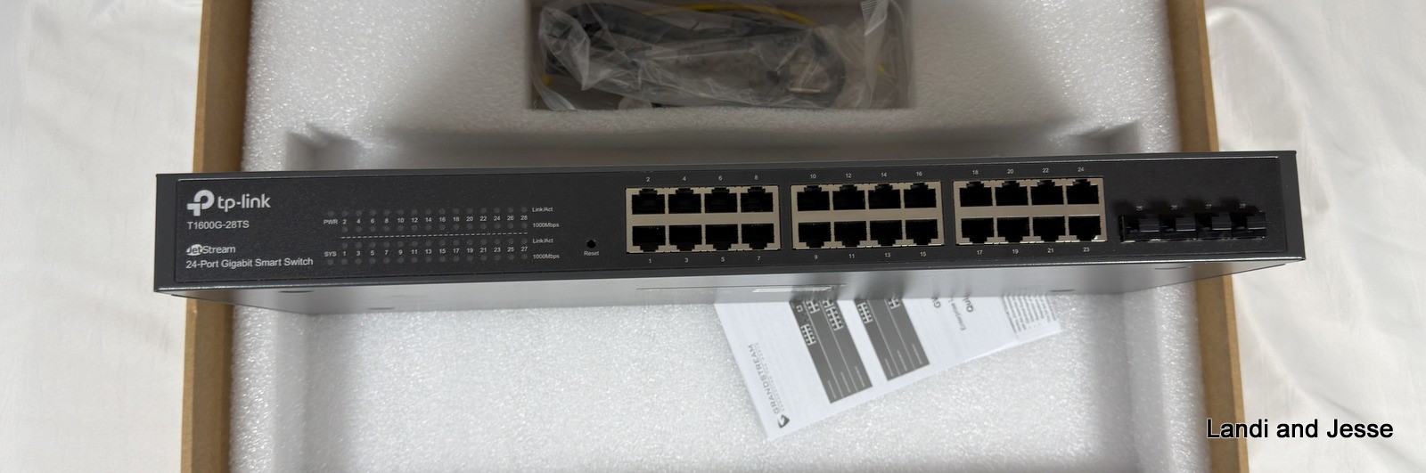 Grandstream GWN7803P 24-Port Gigabit Managed PoE Switch