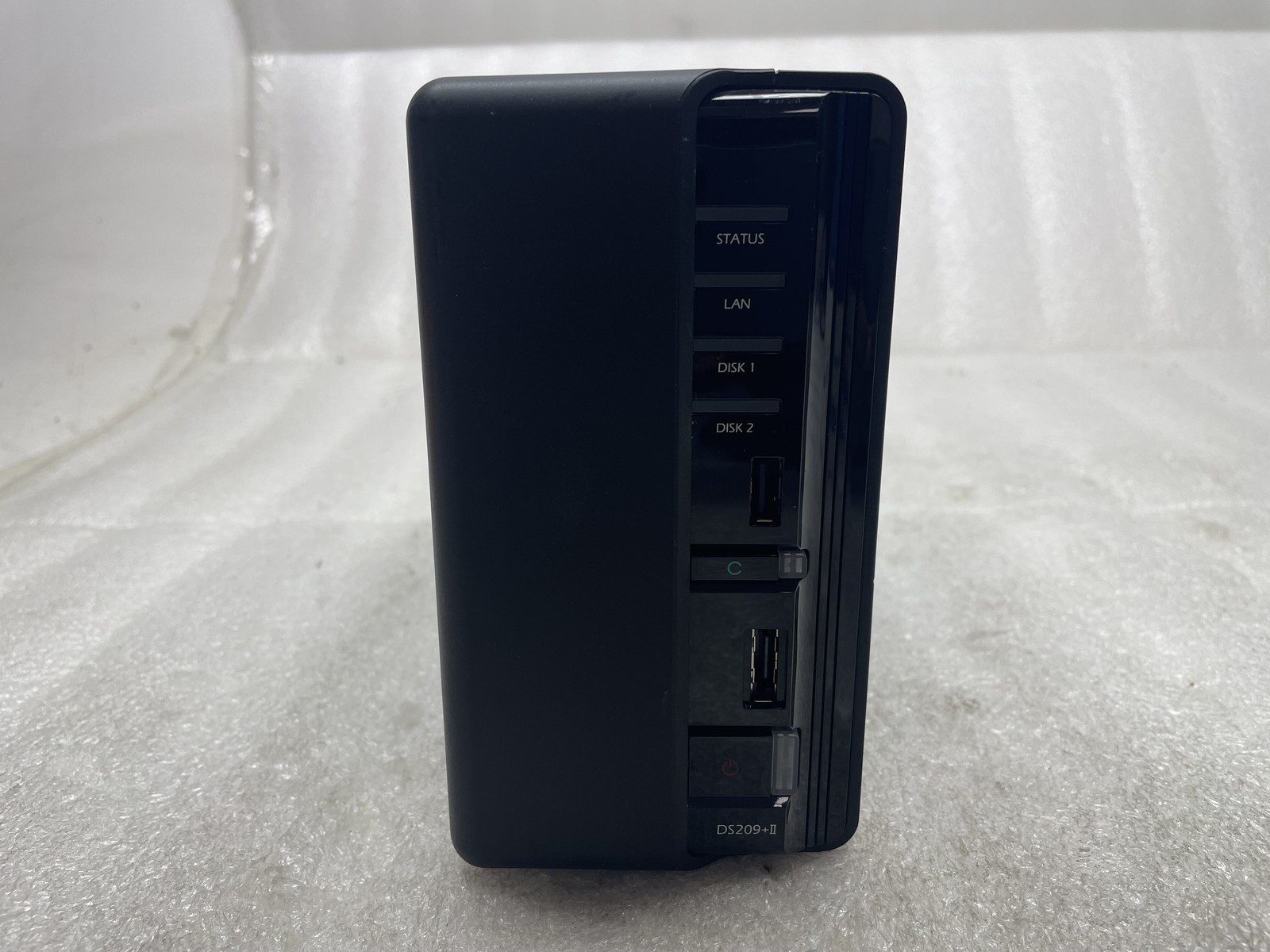 Synology DiskStation DS209 2-Bay NAS Diskless Black LAN USB No A/C Adapter