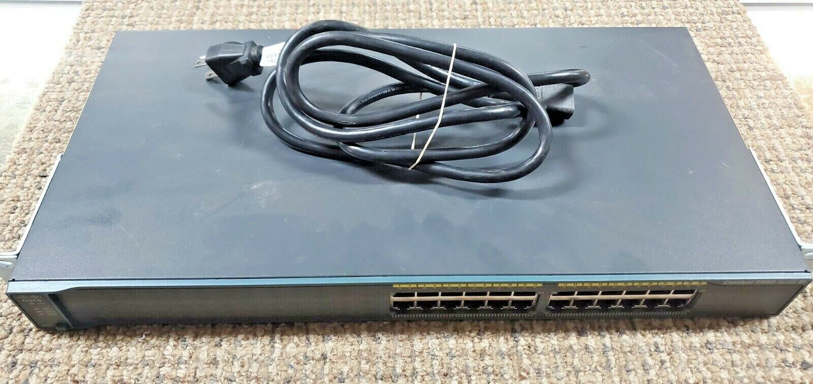 Cisco WS-C2960-24-S Catalyst 2960 24 10/100 LAN switch (FC38-T-G835)