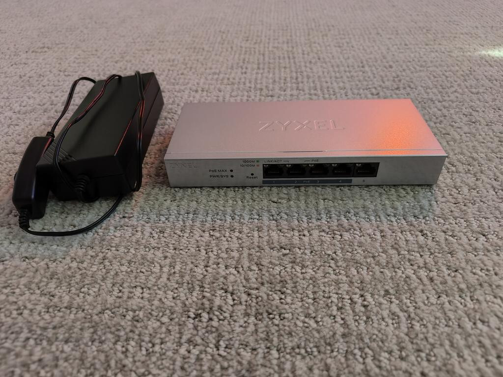 Zyxel GS1200-5HPv2 5-port GbE L2 web managed POE+ switch