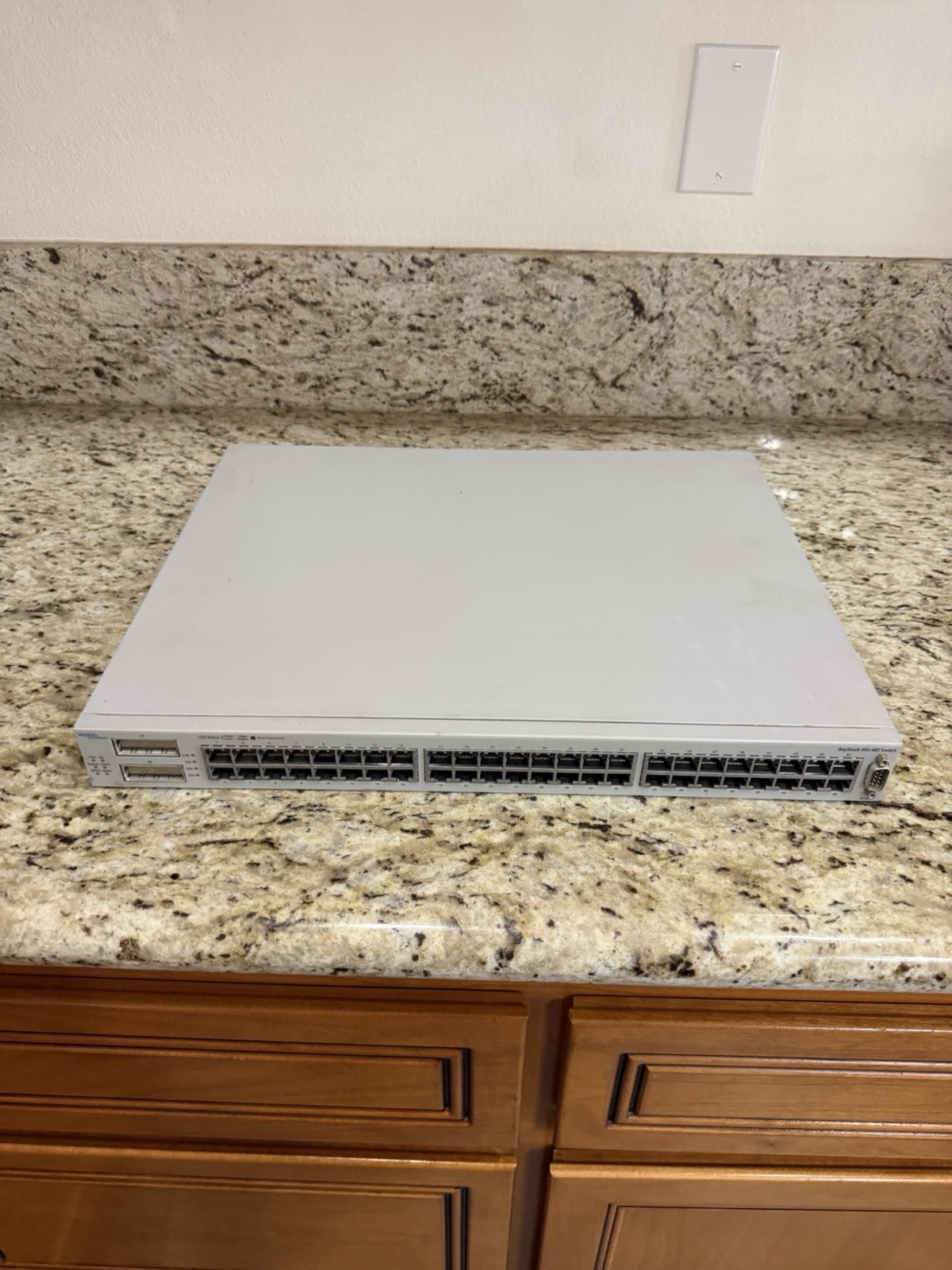 Nortel Networks BayStack 470-48T Switch (AL2012A34) 48-Ports [PD23-3]