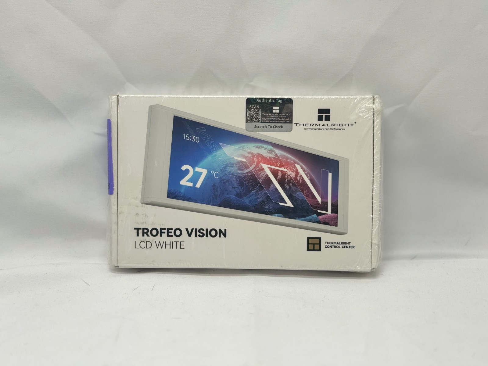 Thermalright Trofeo Vision LCD White Edition Case Sub-Display Features a 6.86-in