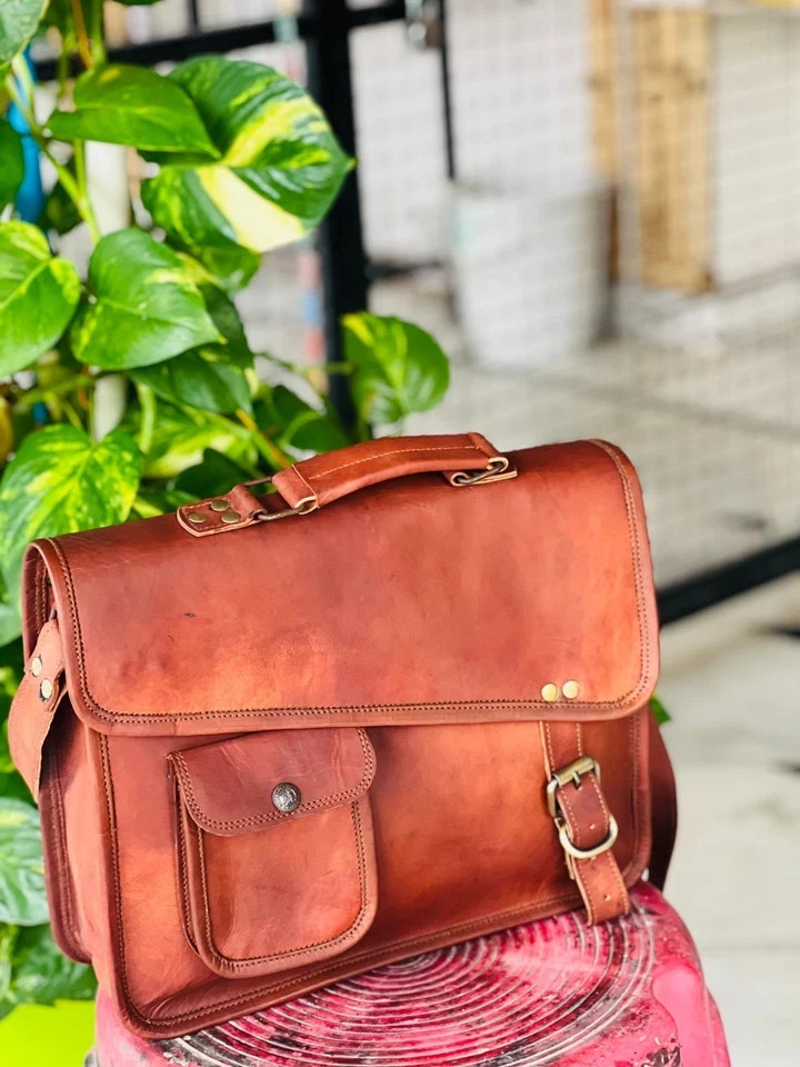 Bold Messenger Bag for Men - 14" Full Grain Leather Laptop Briefcase - Vin...