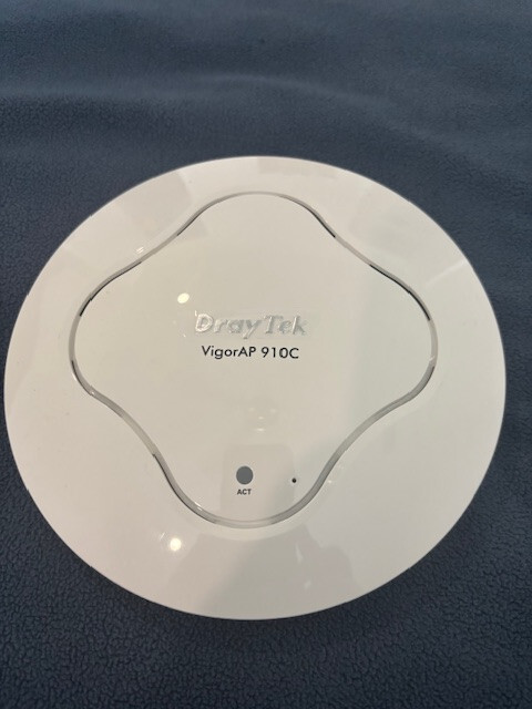 DrayTek VigorAP 912C Dual-Band Ceiling-Mount Access Point