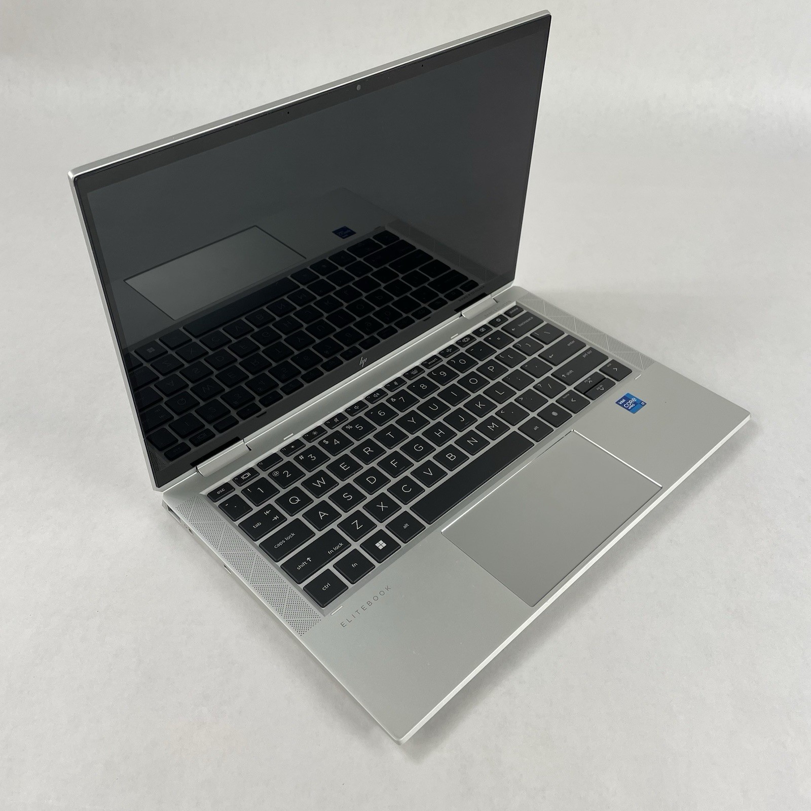HP EliteBook x360 1030 G8 13.3" i7-1185G7 3.00 GHz 16 GB RAM No SSD/OS/AC