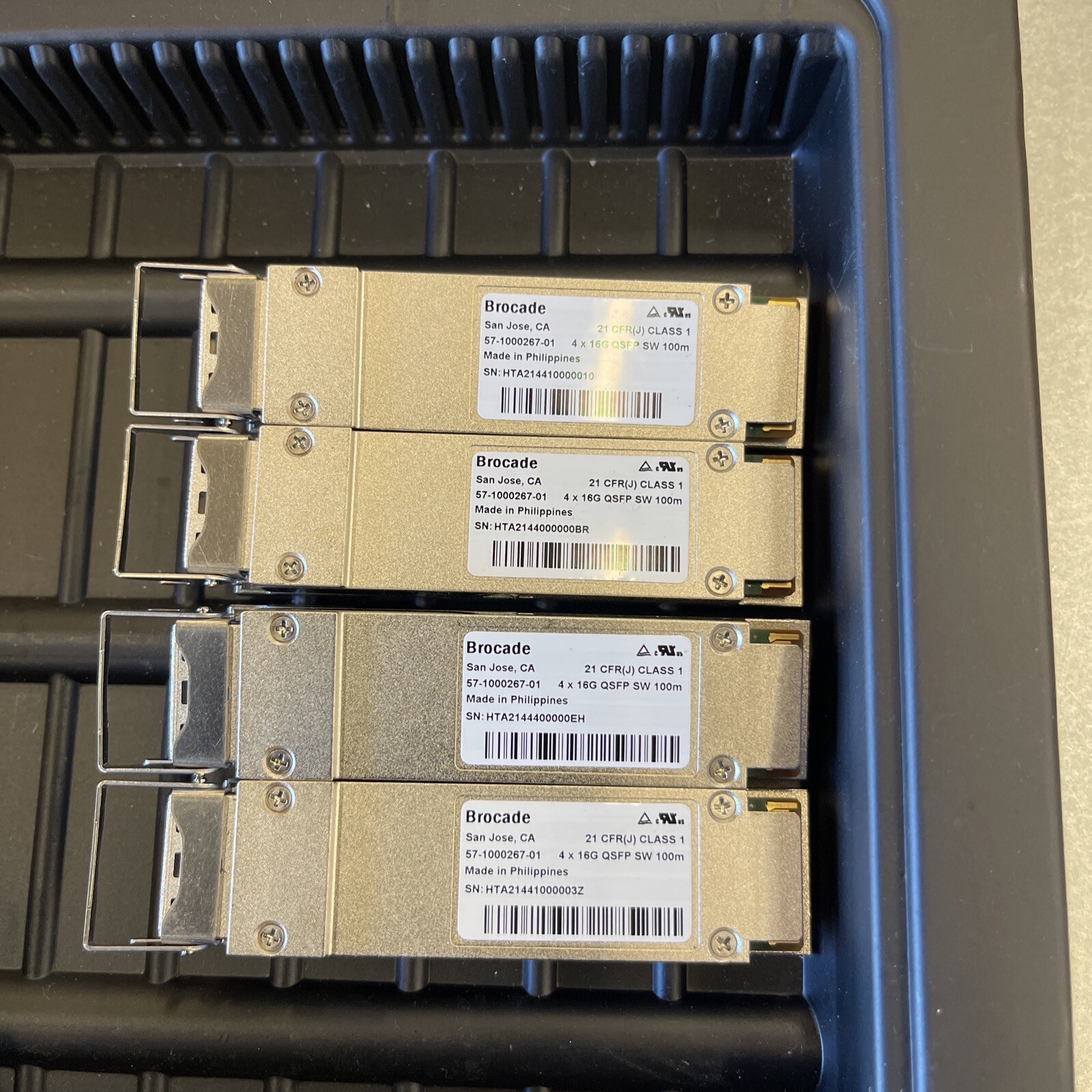Lot of 4 Brocade 57-1000267-01 XBR-000232 4 x 16GB QSFP SW 100M