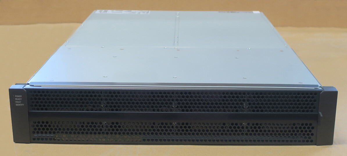 New Fujitsu Eternus DX Expansion Unit 12x 3.5" SAS HDD Bay Array ETLDE2AG