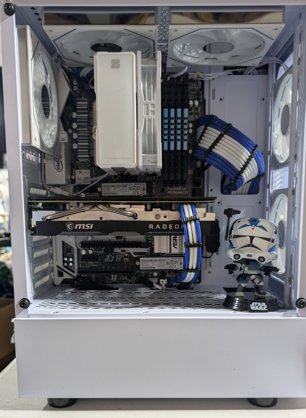 Theme Gaming PC: i7-7700, RX 5600 XT, 16GB RAM, 512GB NVMe, Win 11 Pro, Wifi 6e