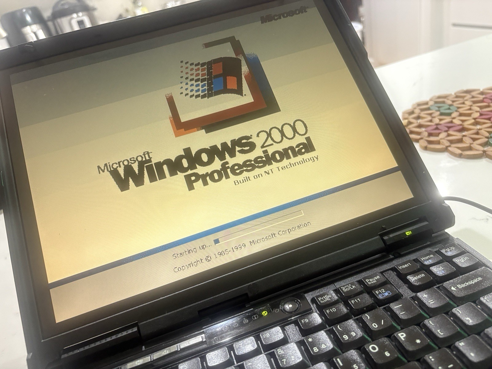 IBM Lenovo T Series ThinkPad T21 2648-4AU PIII 800MHz 256KB 512MB RAM 20 GB HD. 