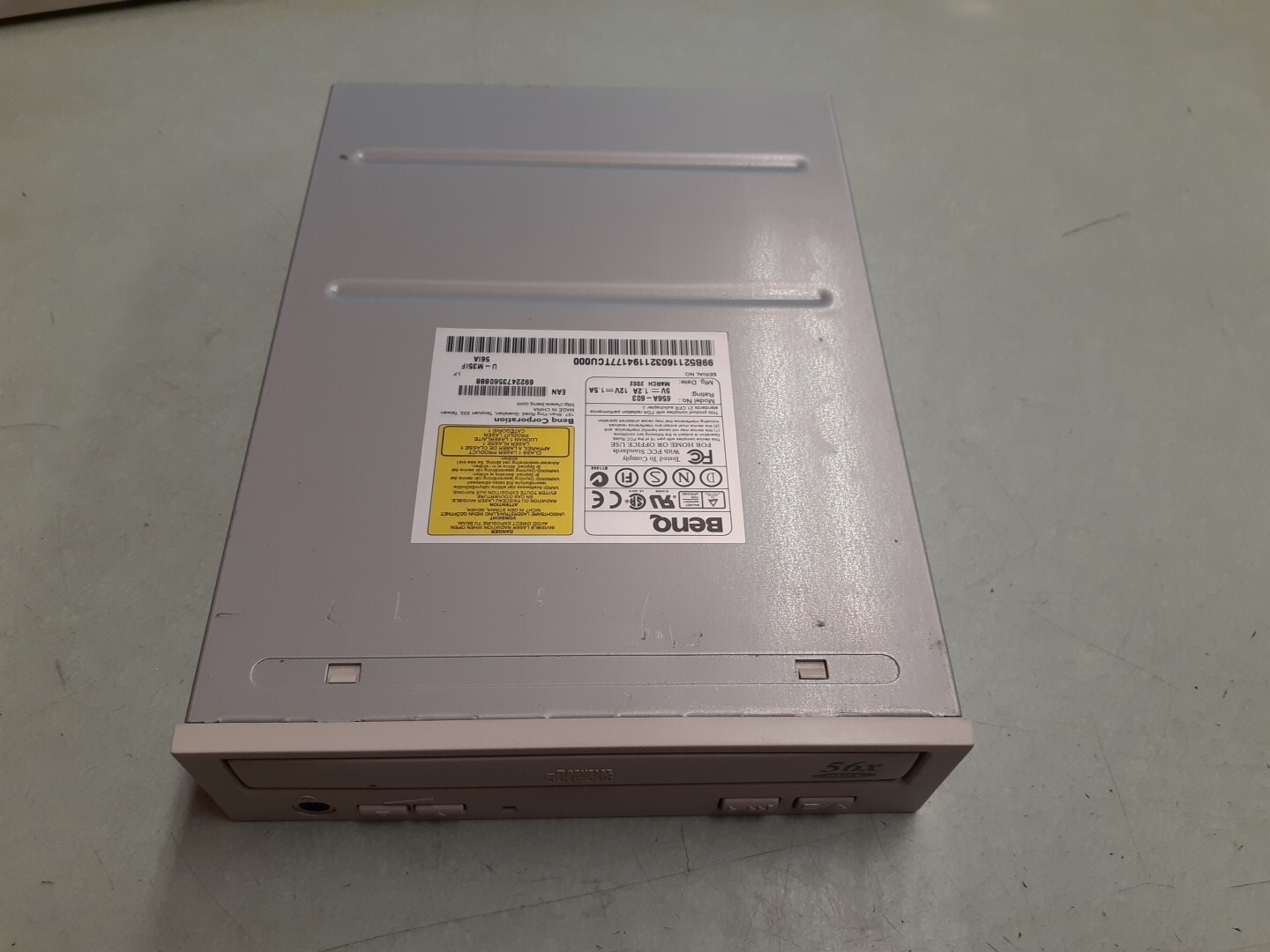 BenQ 656A-603 56x CD-ROM Drive - Beige Bezel