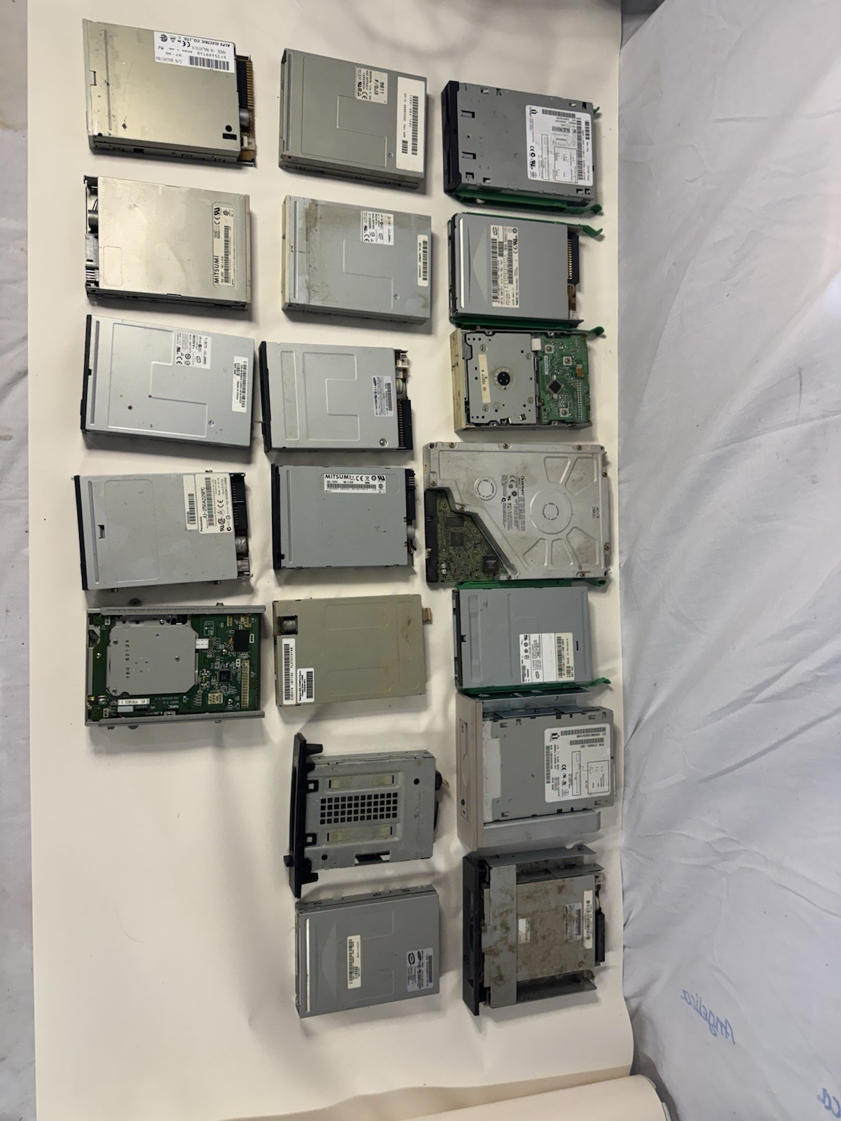 Lot Vintage 3.5 Floppy Drives Sony Samsung Mitsumi Iomega Zip Quantum Untested