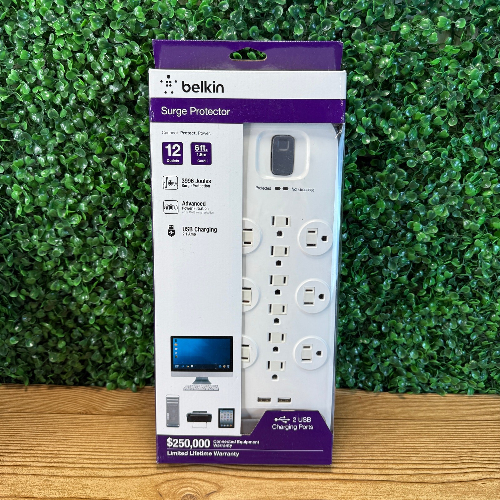 NIB Belkin BV112234-06 12-Outlets Surge Suppressor 2 USB Ports