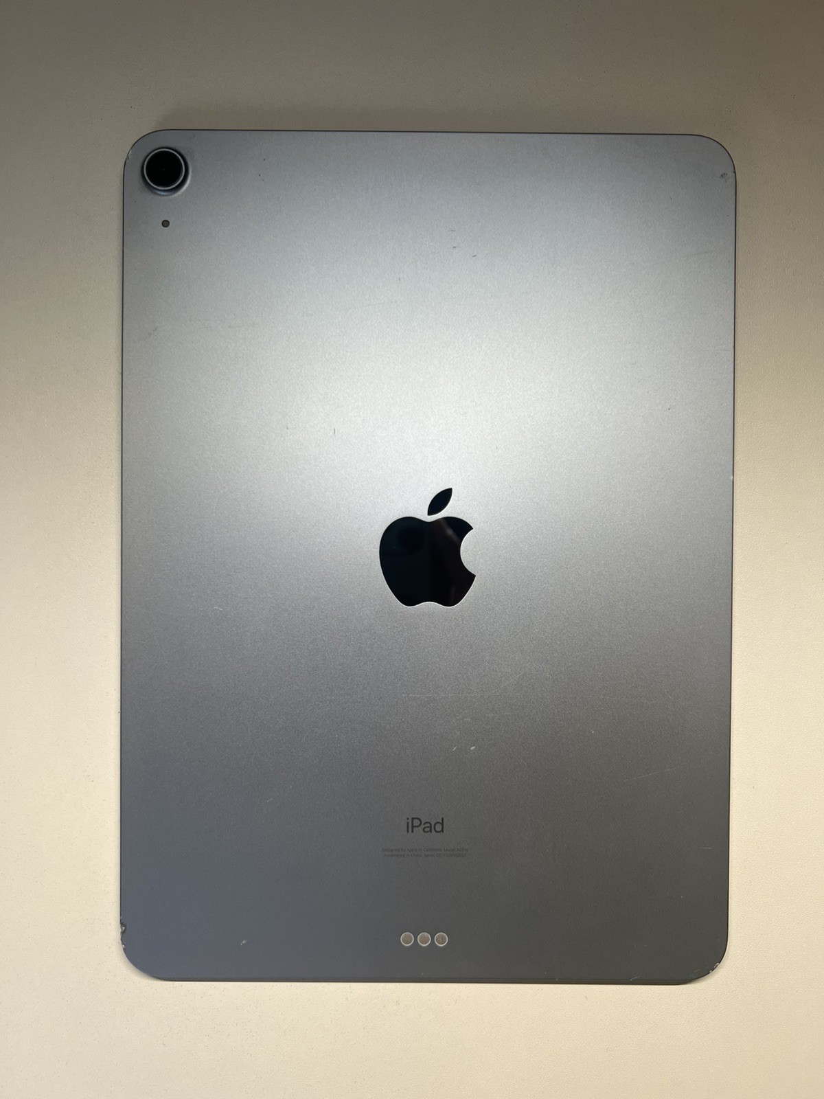 Broken WiFi Only Apple iPad Air 4th Gen 64GB 18.5 MYFM2LL/A Broken Screen