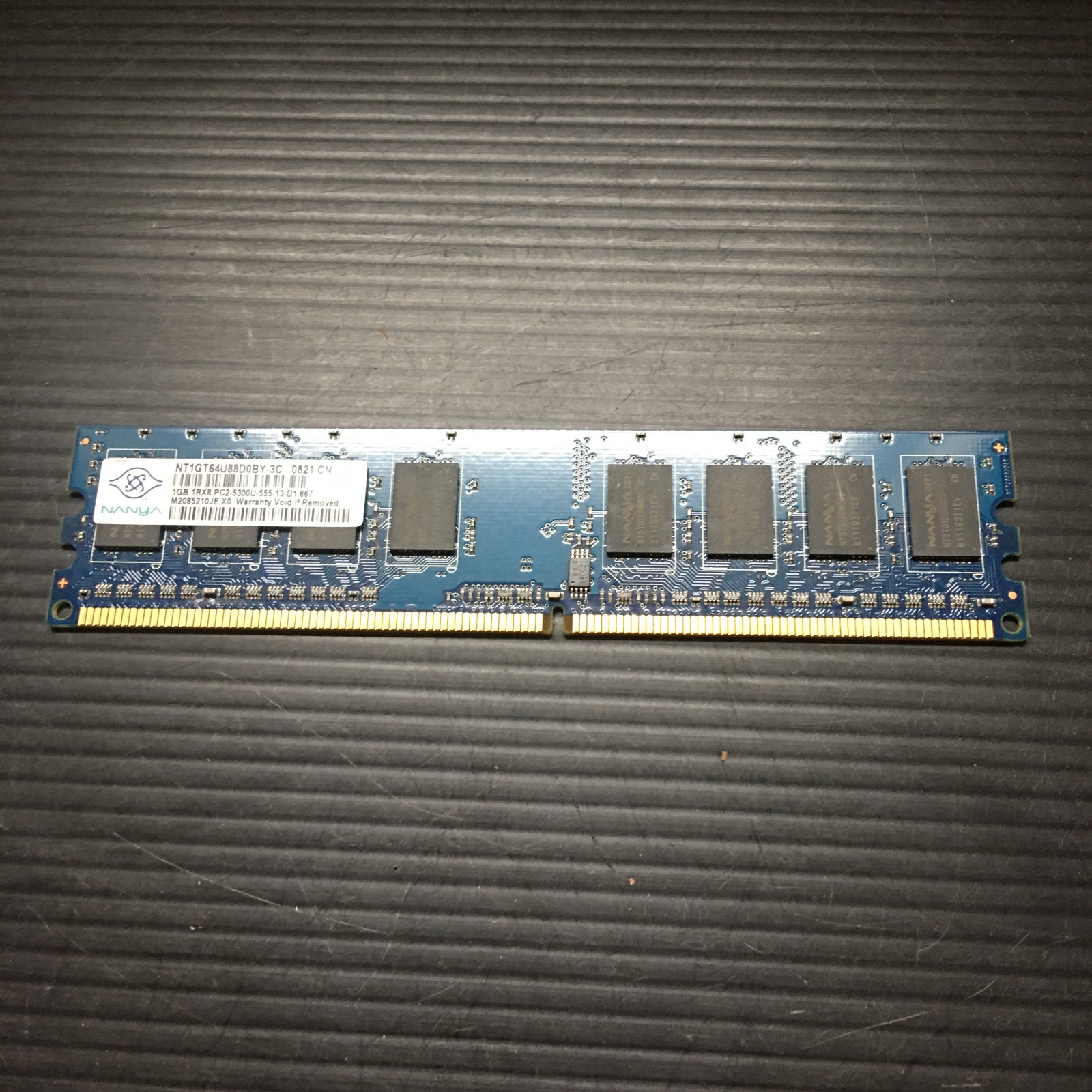 Nanya NT1GT64U88D0BY-3C 1GB 1Rx8 PC2-5300U-555-13-D1.667 PC Memory