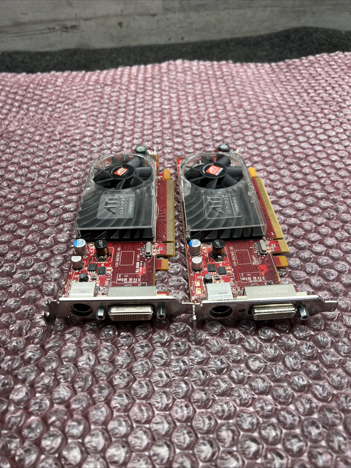 Lot of 2 Dell Optiplex SFF 0Y103D Graphic Video Card PCI-e SFF