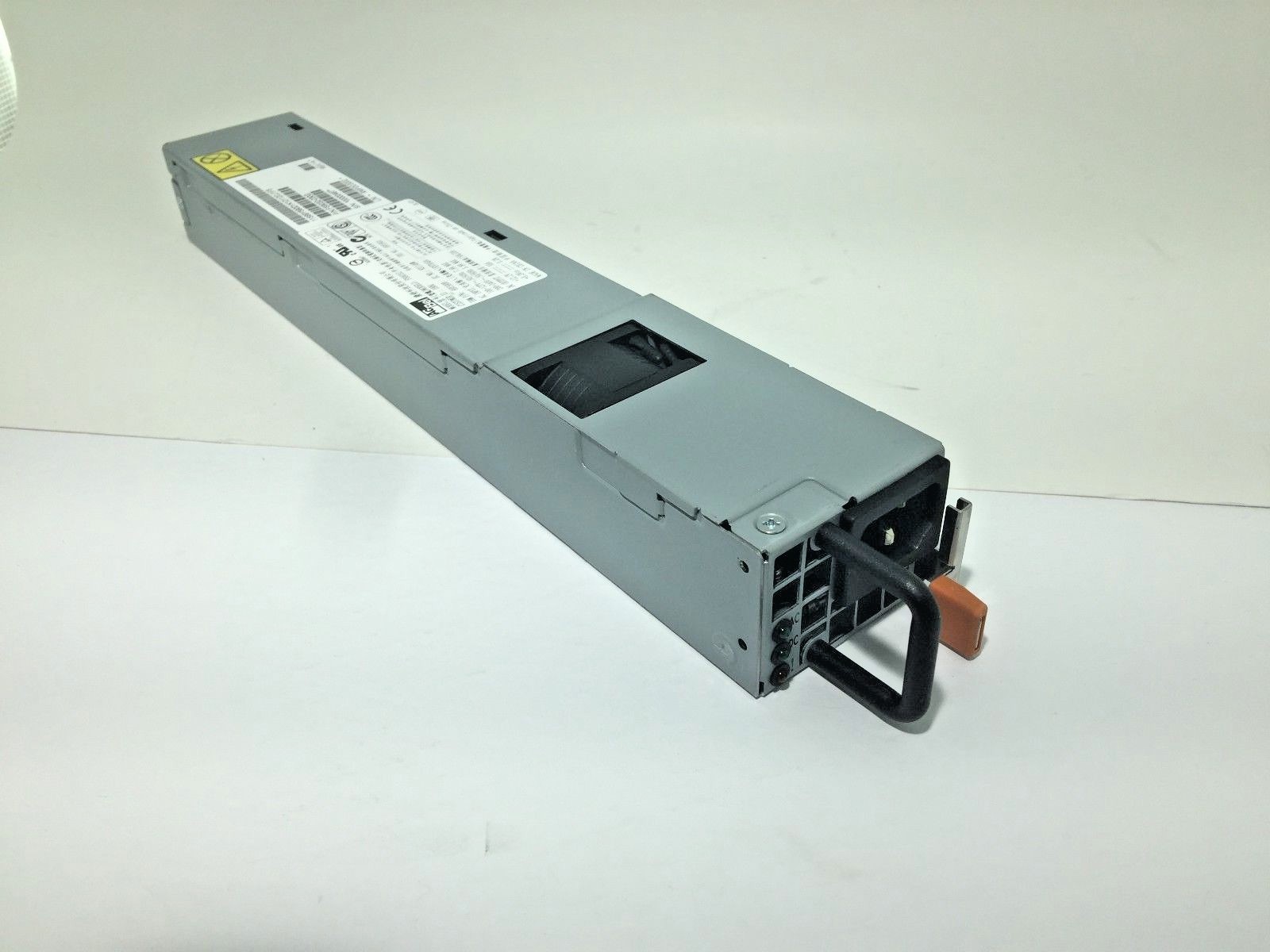 IBM 69Y5903 69Y5902 675W Emerson Hot Swap Power Supply 7001578-J000