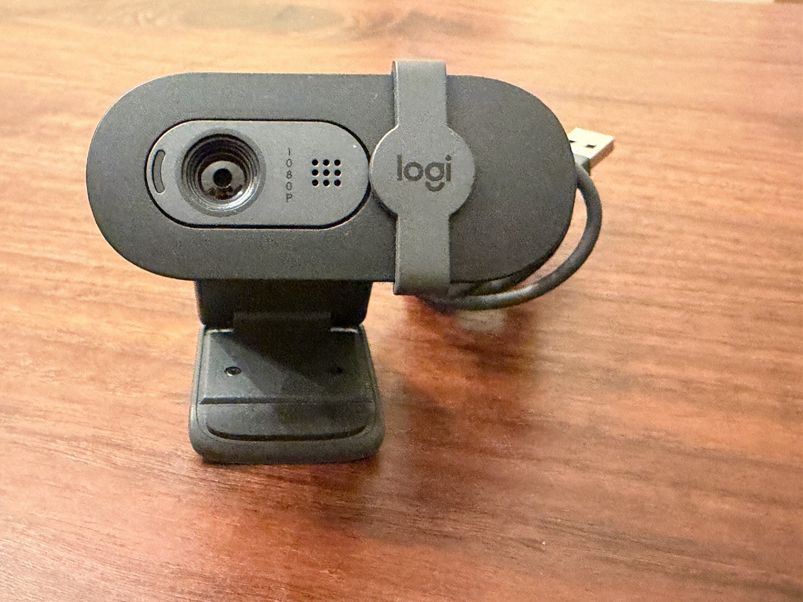 Logitech Brio 101 Webcam Full HD 1080P, Black, Auto-Light Balance, Built-in Mic