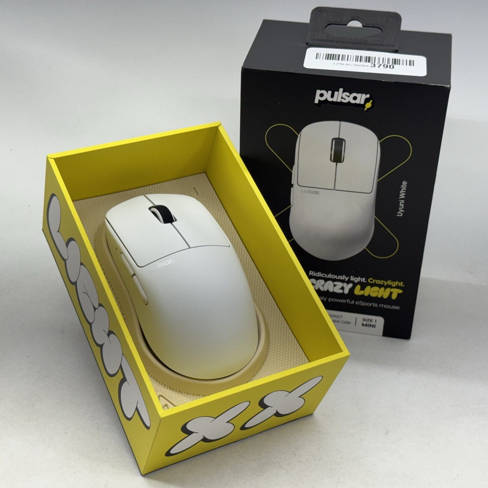 Pulsar X2H CrazyLight Gaming Mouse 37g White Lightweight 32000 DPI *No Dongle*