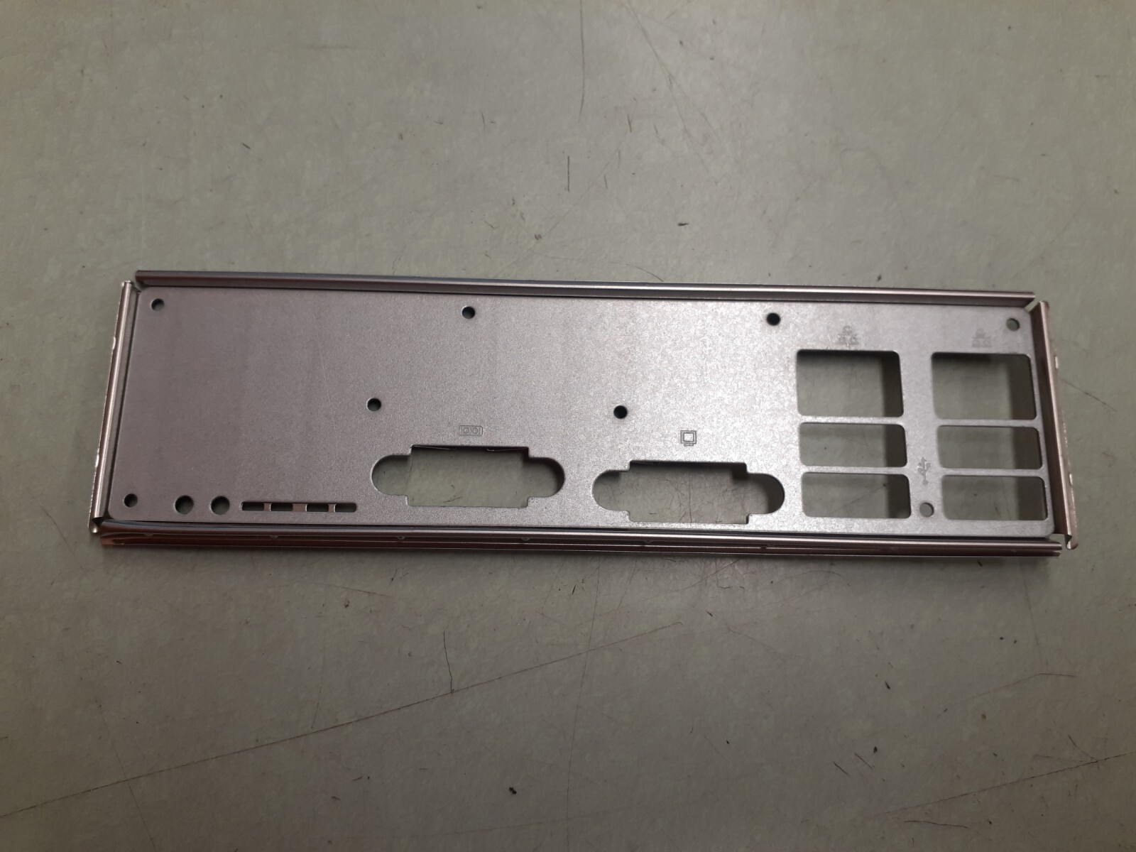 Intel D92924-001 Motherboard I/O Shield Cover S1200BTL S5520HC E98681-352